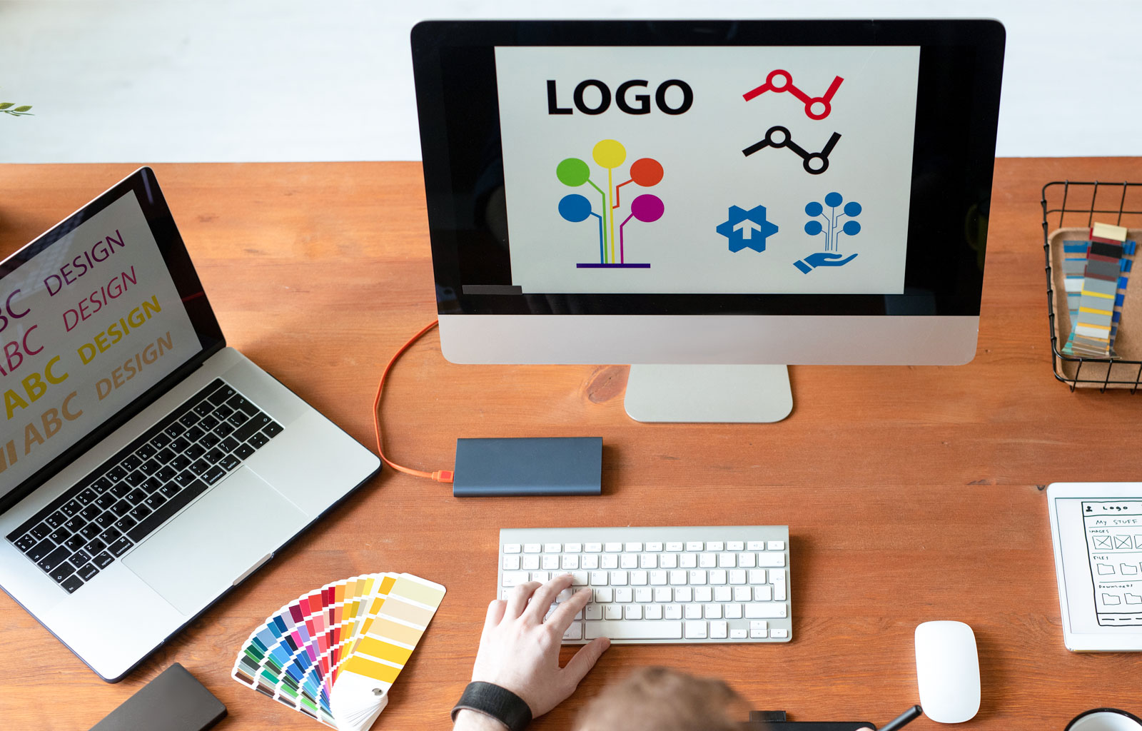 custom logo design services